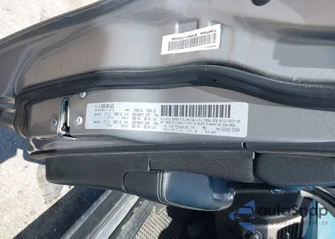 2017 Jeep Cherokee Latitude 4X4 from USA, damaged, VIN 1C4PJMCS3HW601041